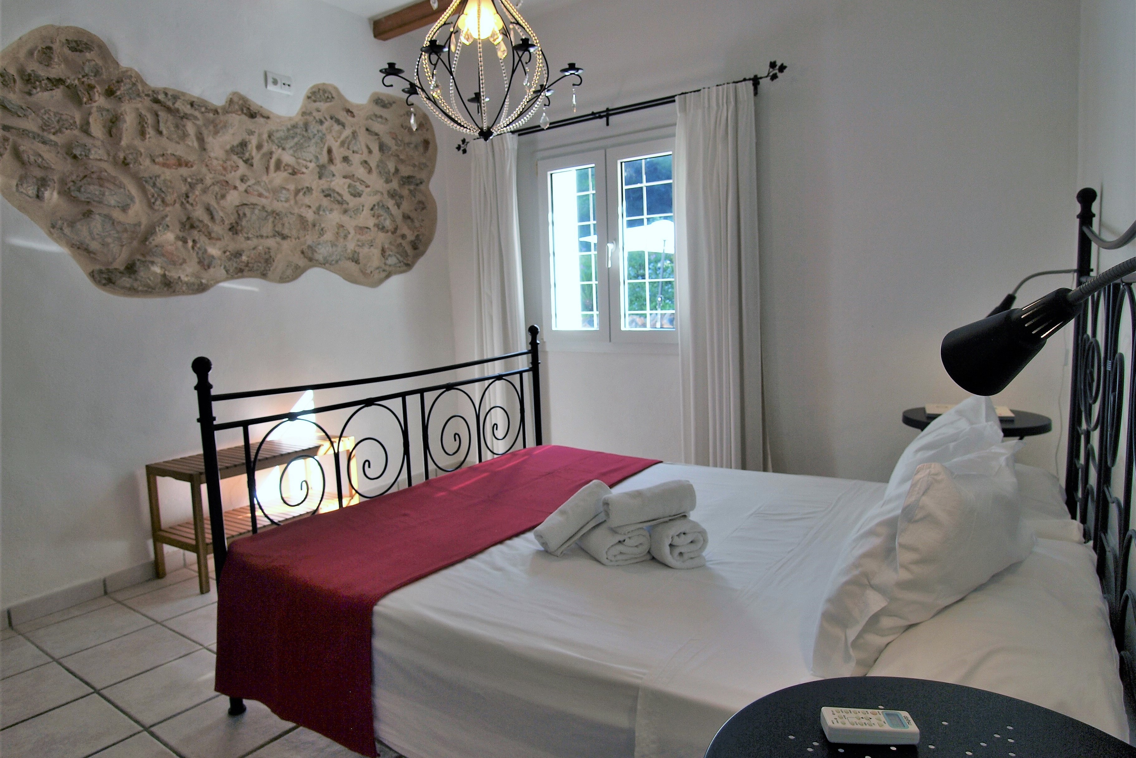 Ibiza rental villa rv collexion 2022 finca san jose verg family bedroom 1.jpg